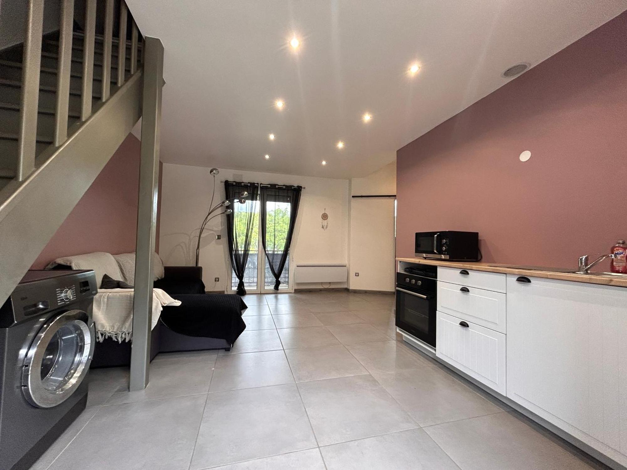 Petite Maison Studio Tout Confort Cosy Givors Autoroute Et Gare Appartement Buitenkant foto